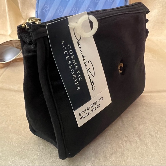 Oscar De La Renta Bundle! NWT Sunnies, NWT Velvet Travel Pouch, NWOT Nylon Pouch - Picture 2 of 16